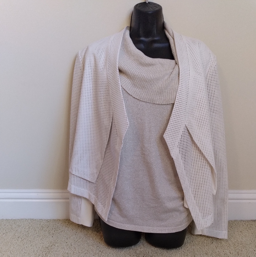 Chico's White Laser Cut Moto Jacket Blazer Size 12 Asymmetrical Geometric design - Picture 4 of 16